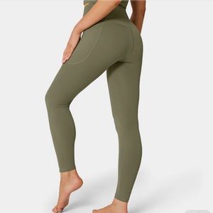 NWT HALARA High Waisted Crossover Plain Leggings Size Xs.